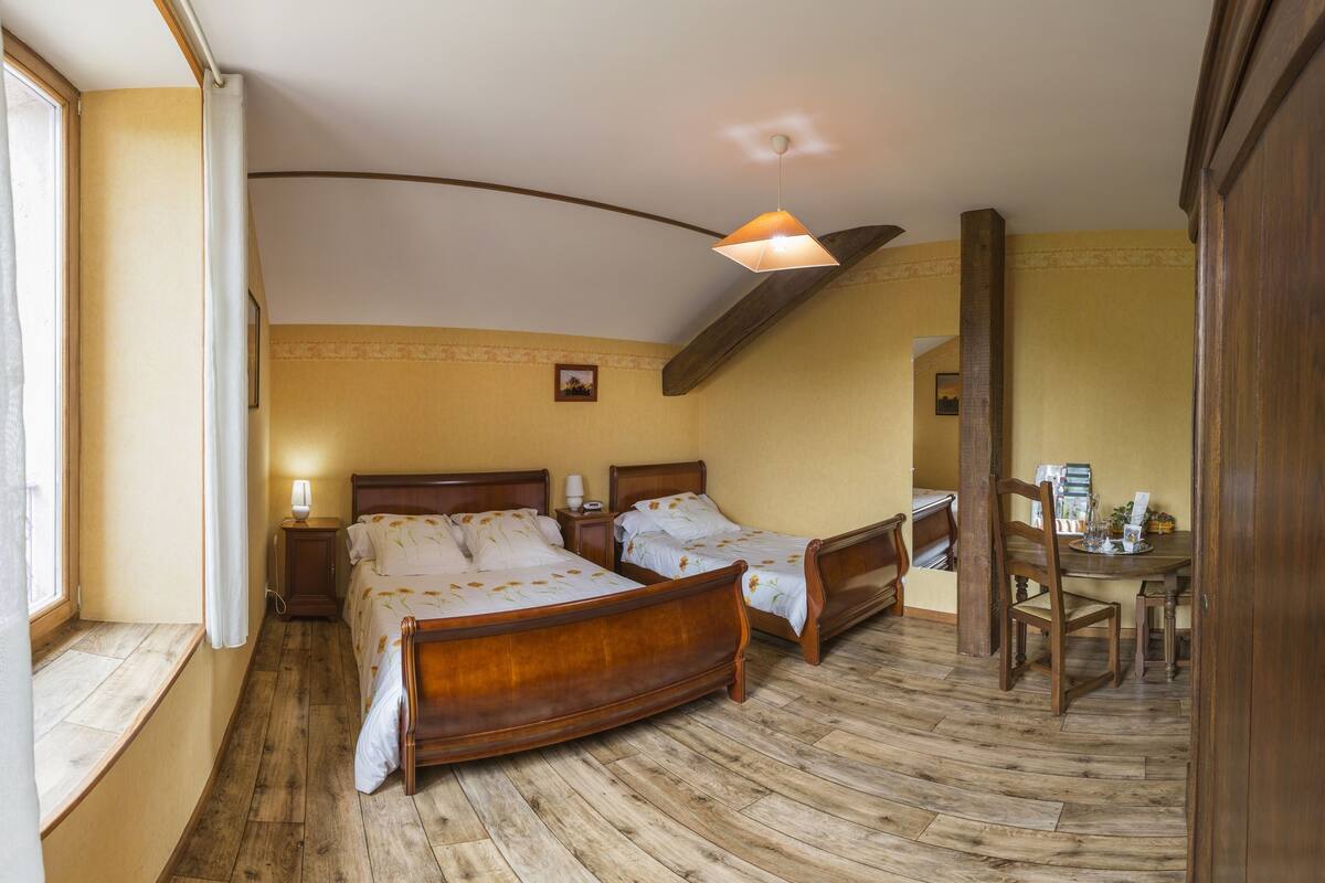Dreibettzimmer