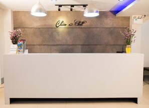Reception - Chic n Chill Bed & Breakfast (Krabi)