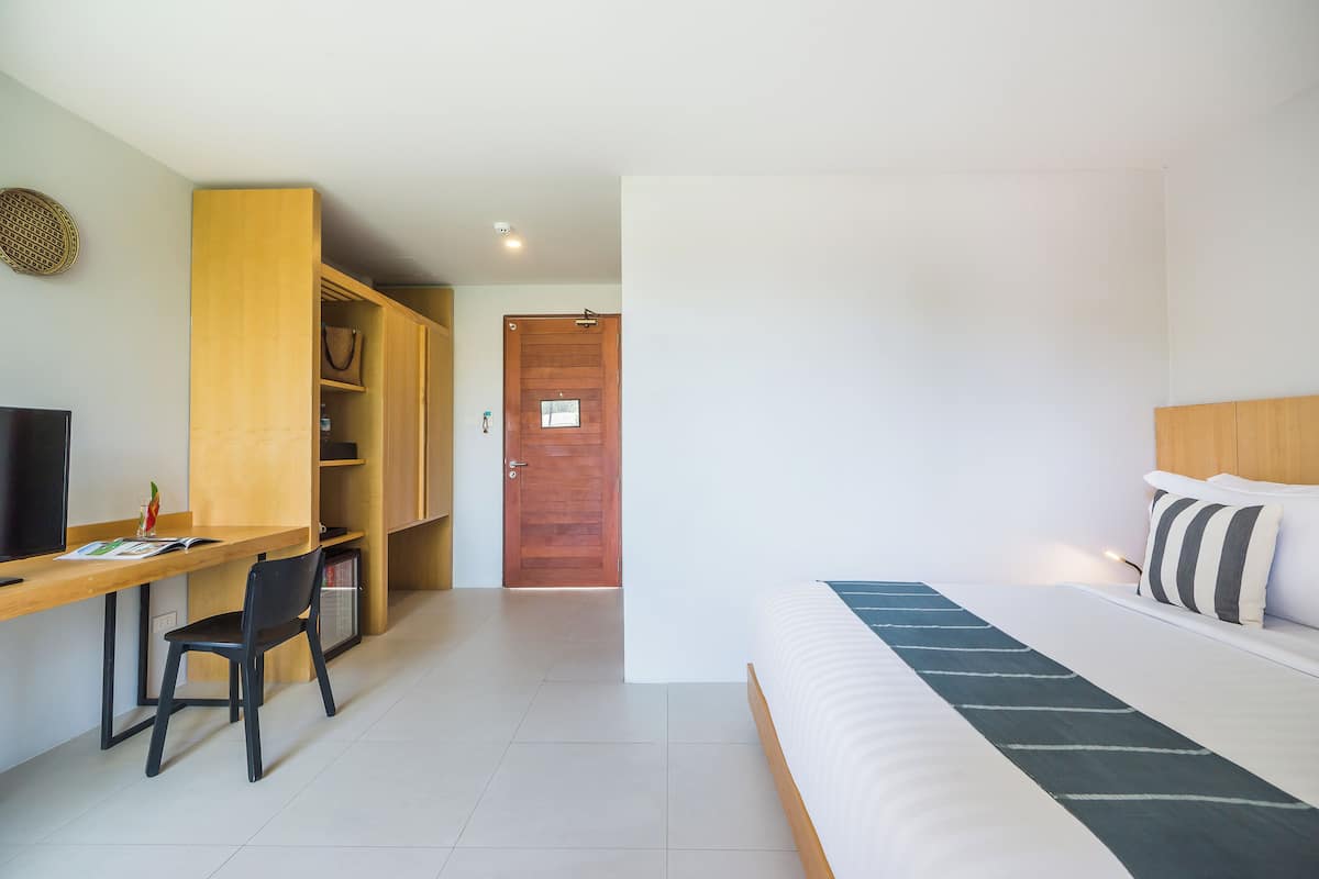 Superior Building - No specific view | มินิบาร์, ตู้นิรภัยในห้องพัก, เตารีด/โต๊ะรีดผ้า, Wi-Fi ฟรี