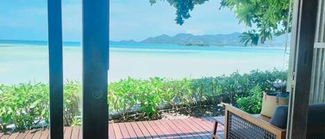 Villa, Beachfront