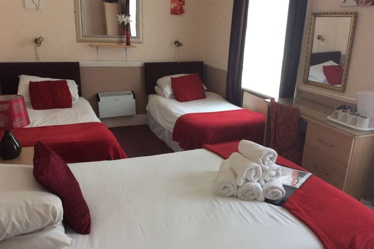 Triple Room