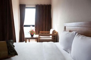 Premium bedding, minibar, desk, free WiFi - The Sun Terrace (Chiang Mai)