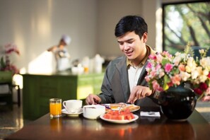 Free breakfast
