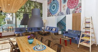 STAY Rhodes HoStel & Bar