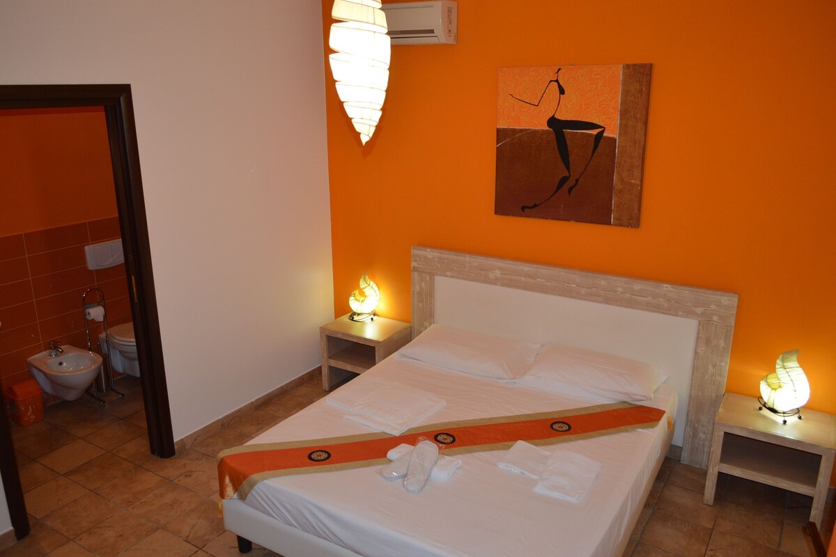 1 bedroom, minibar, desk, soundproofing