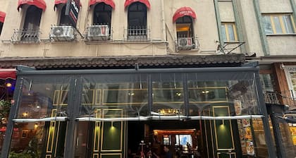 Ethnica Hotel Old City