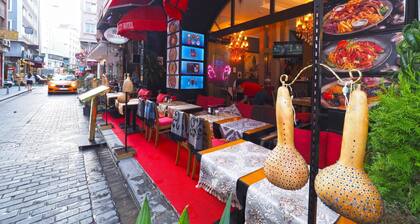 Ethnica Hotel Old City