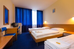 In-room safe, free WiFi, bed sheets