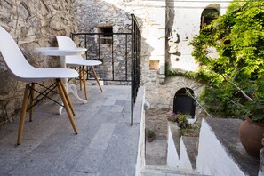 Kamar Twin (Aspros Gatos Patari) | Teras/patio
