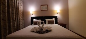 Phòng đôi hoặc 2 giường đơn có tầm nhìn toàn cảnh | Minibar, trang trí khác biệt, màn/rèm cản sáng