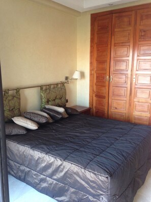 Appartement, terrasse | 2 chambres, Wi-Fi gratuit