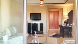 Apartment, Terrace | Living room | Flat-screen TV - Appartement Gueliz Liberté Marrakech (Marrakech)