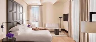 The New York EDITION