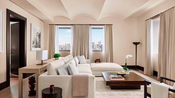 Suite (Penthouse) | Living area | 48-inch Smart TV with cable channels, TV, Netflix