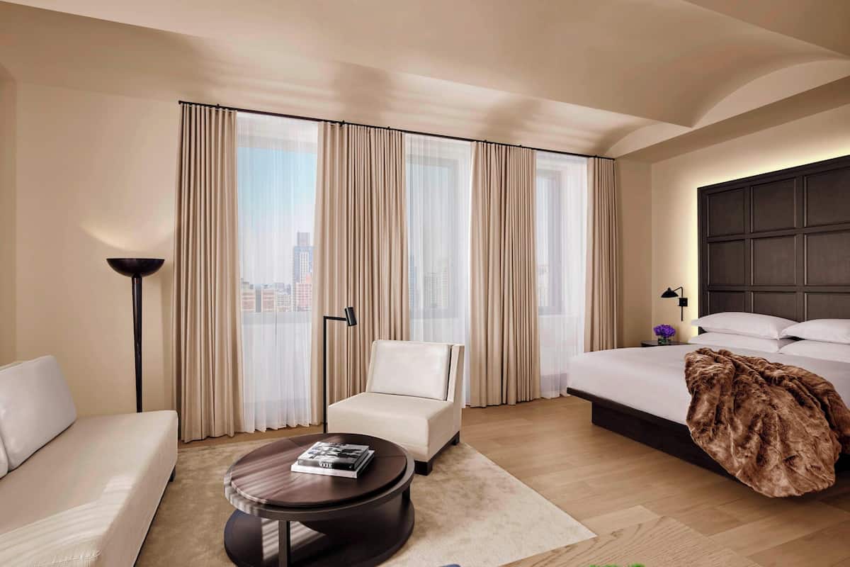 Suite, 1 King-Bett, Nichtraucher, Stadtblick | Wohnbereich