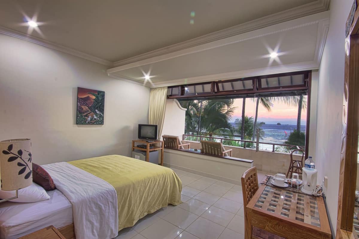 Minibar, coffres-forts dans les chambres, ameublement personnalisé