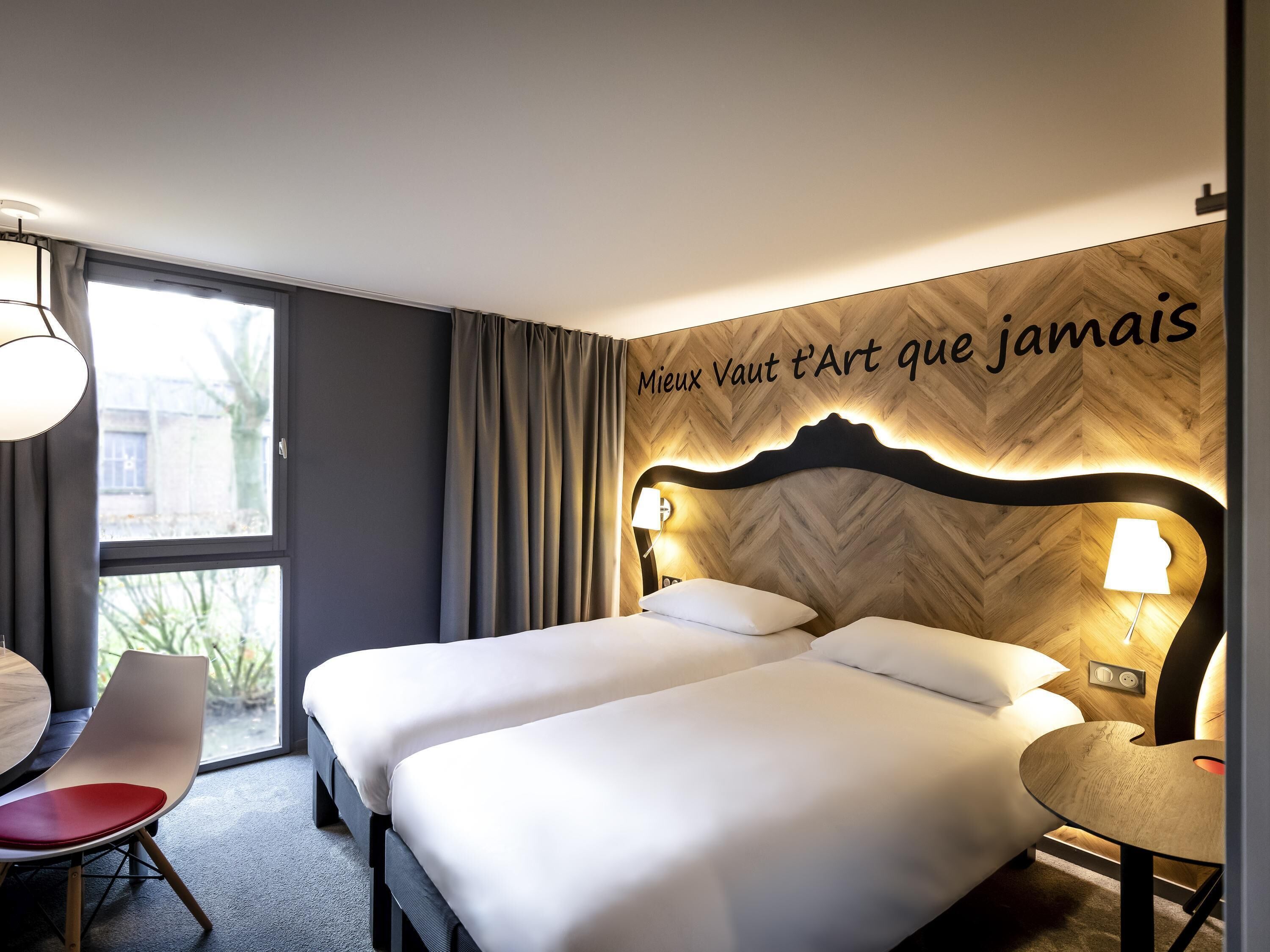 Standard Room, 2 Single Beds | In-room safe, desk, soundproofing, iron/ironing board