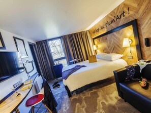 In-room safe, desk, soundproofing, iron/ironing board