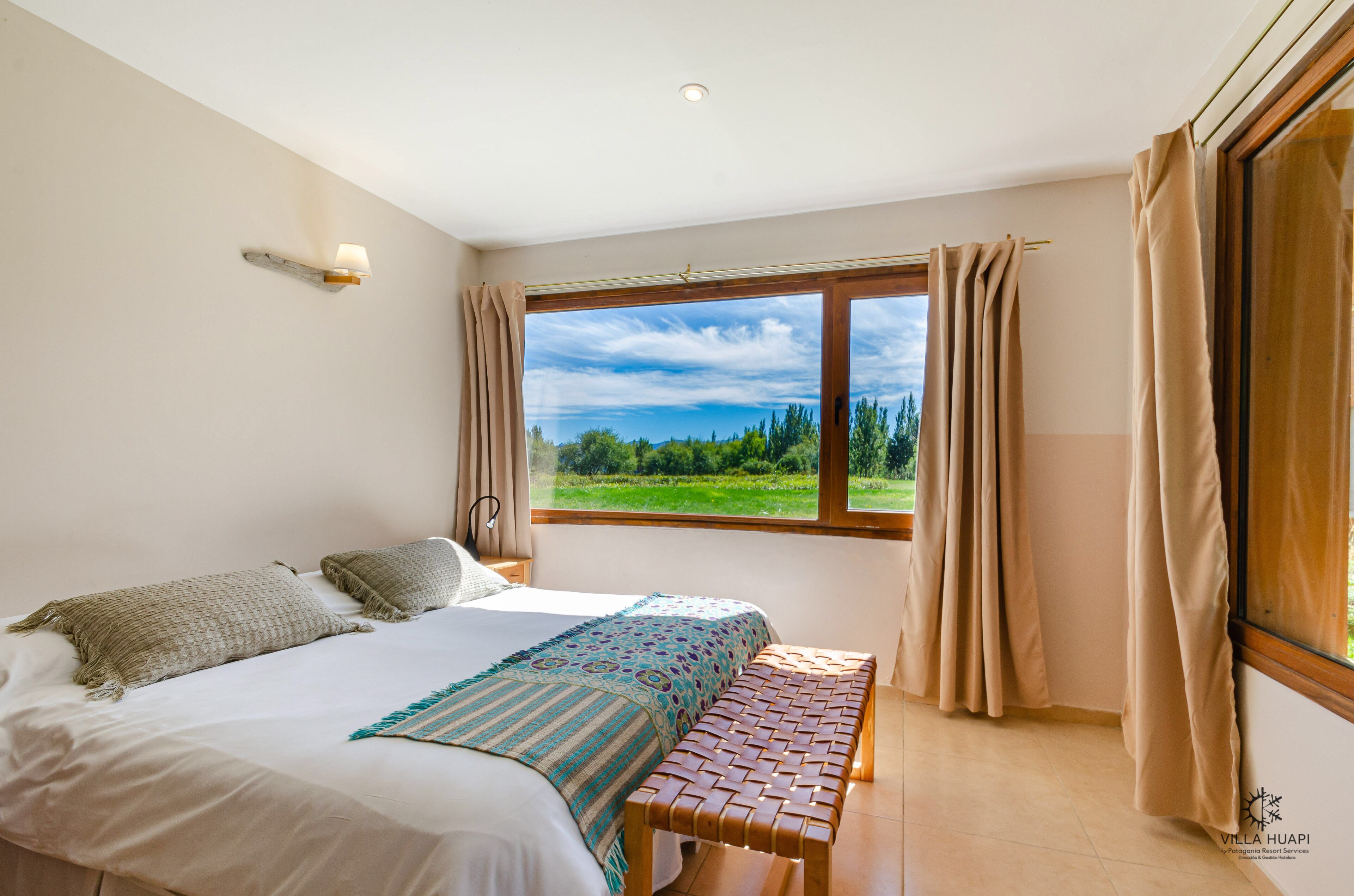 Habitación triple | Caja fuerte, cunas gratuitas, wifi gratis y ropa de cama
