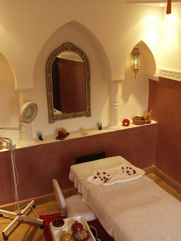 Hammam, soins corporels, enveloppements corporels, gommages corporels