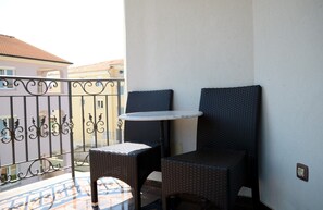 Superior Studio, Balcony, Garden Area | Balcony