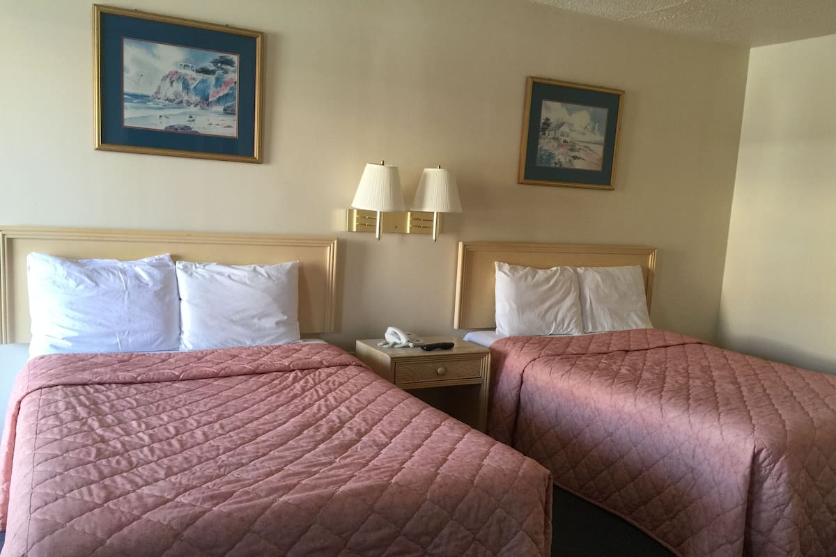 WiFi (free), bed sheets