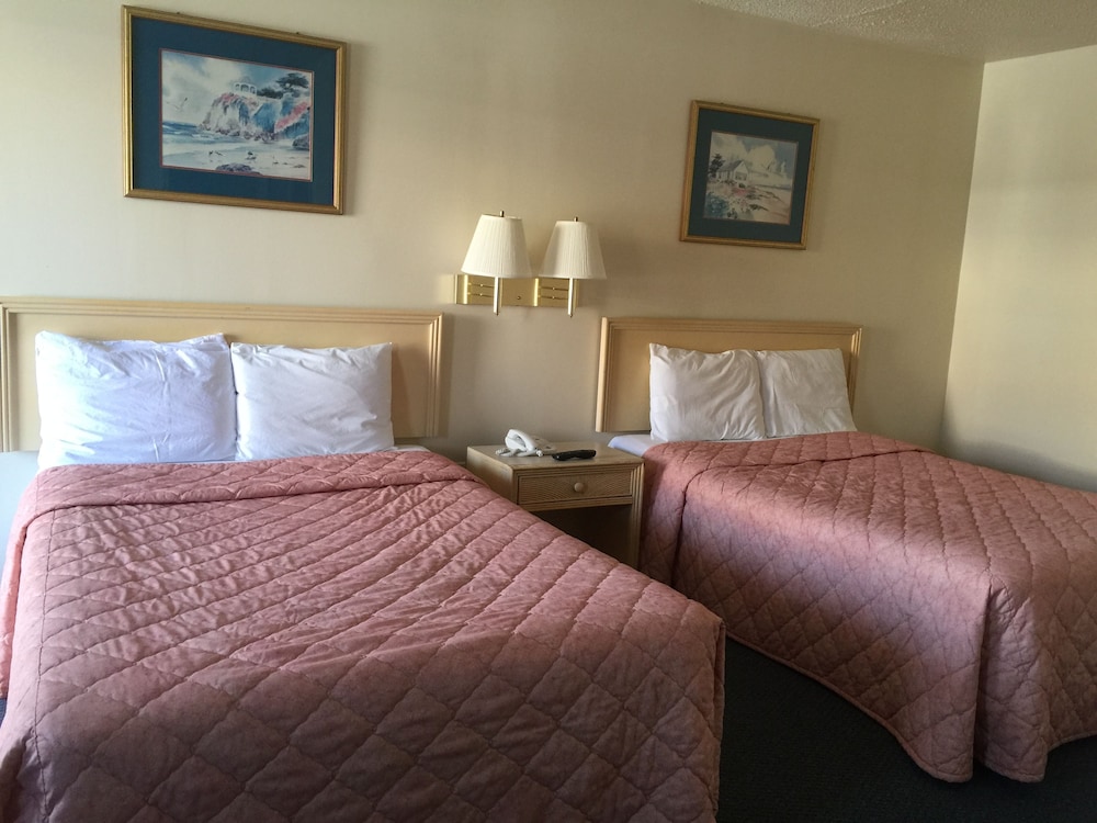 Coastal Motel photo 2