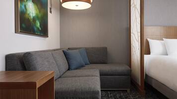 Zimmer, 2 Queen-Betten (sofa bed) | Hochwertige Bettwaren, Daunenbettdecken, Tempur-Pedic-Betten
