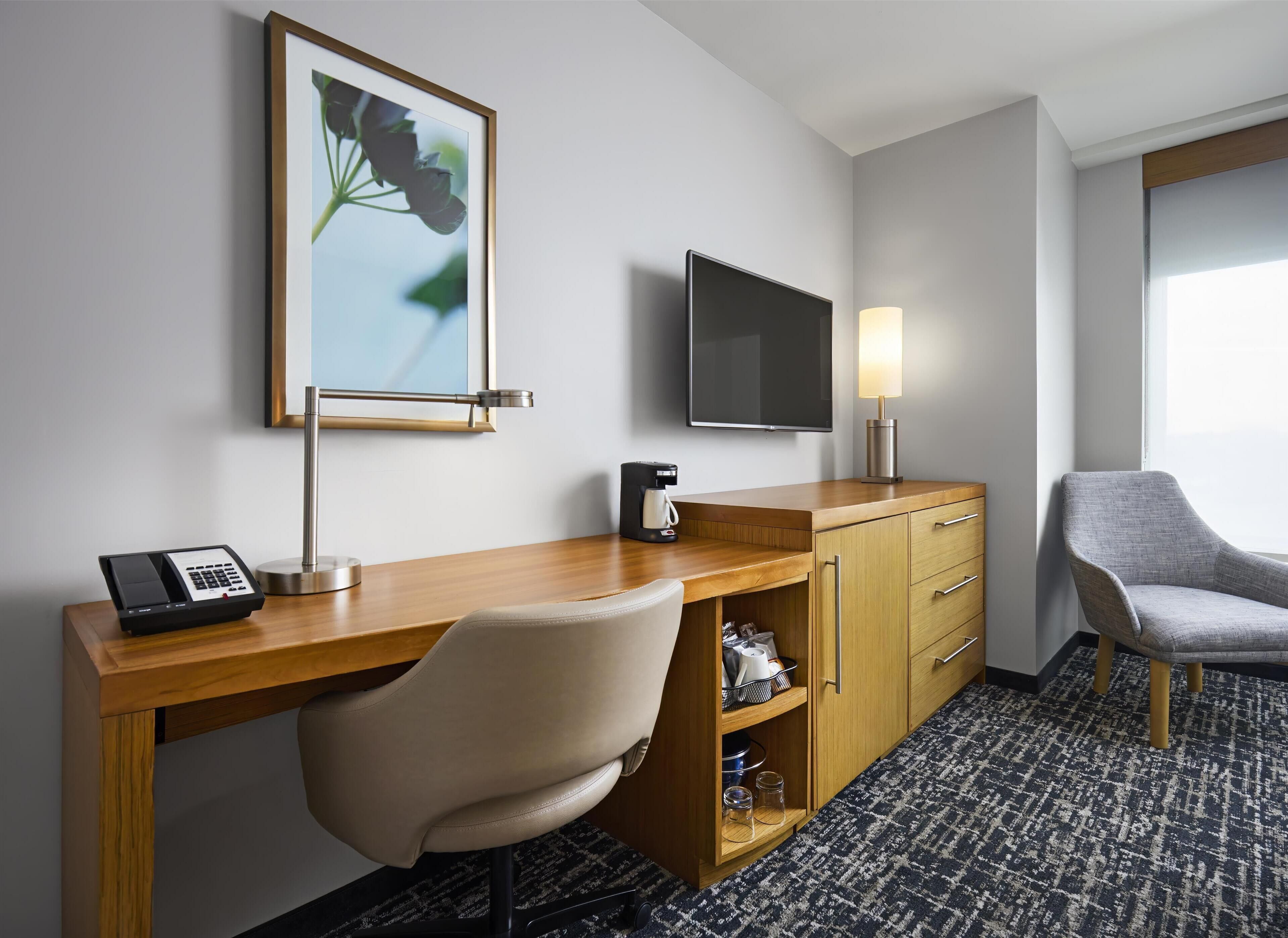 premium bedding, down duvets, tempur-pedic beds, desk