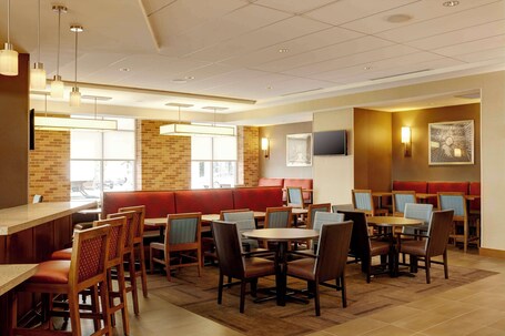 Hyatt Place New York Yonkers - Image 21