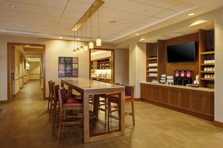 Hyatt Place New York Yonkers - Image 14