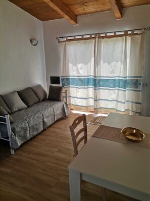 Apartment, barrierefrei | Wohnbereich