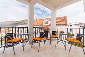 Lobby sitting area - Nina Apartments (Konavle)