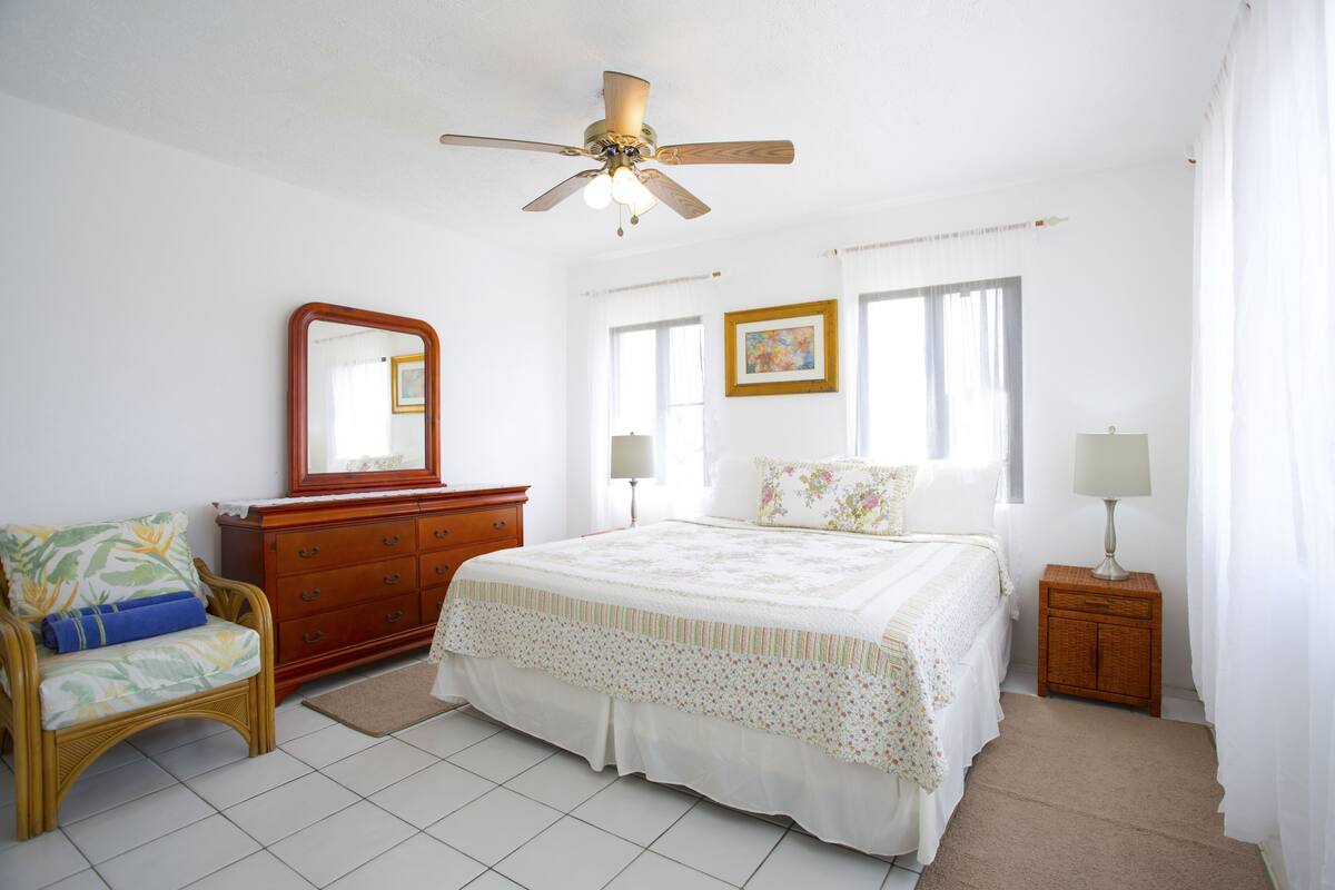 Standard Apartment, 1 King Bed, Garden Area | 1 bedroom, free WiFi, individually decorated, individually furnished
