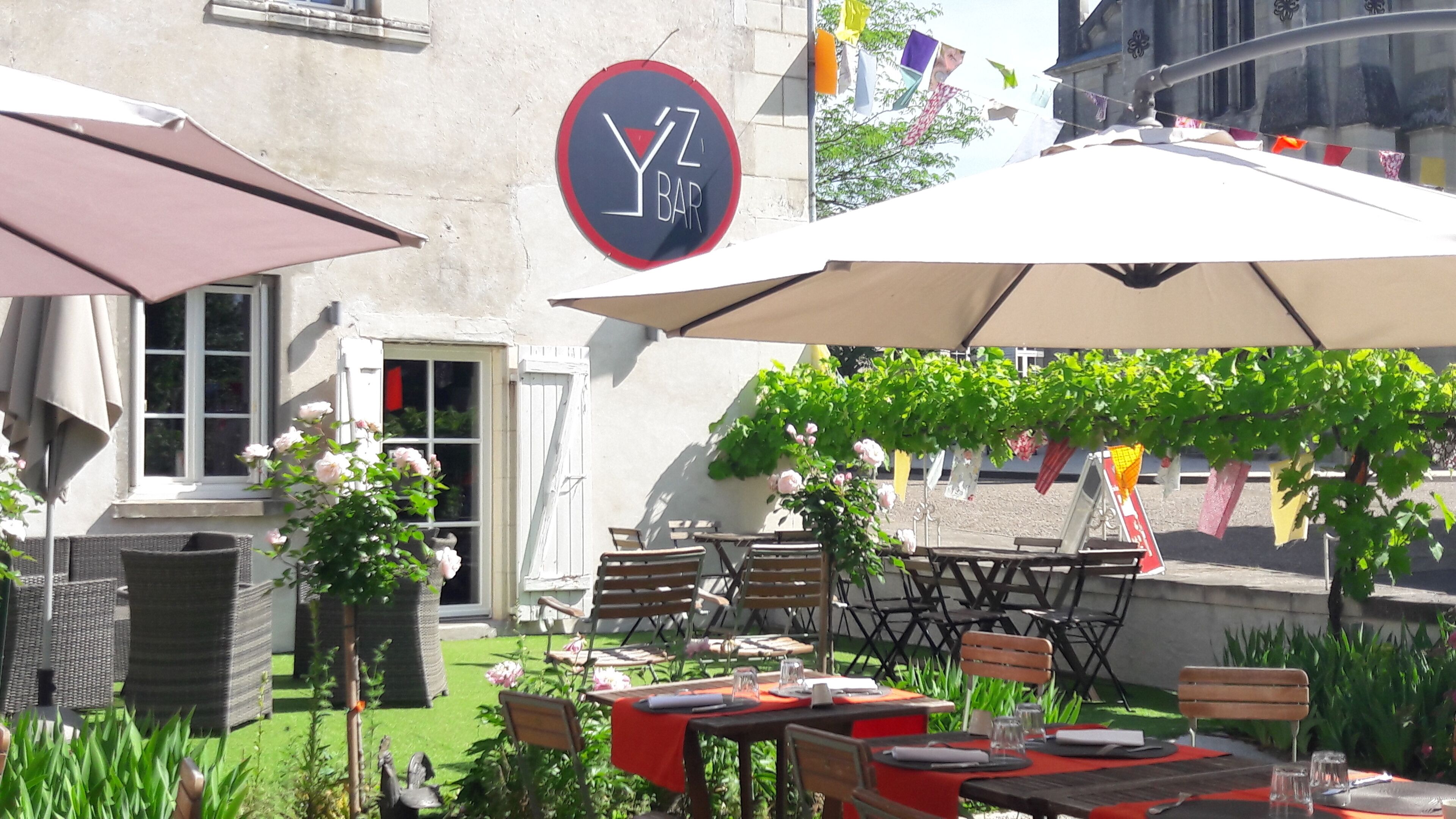 lunch and dinner served, french cuisine