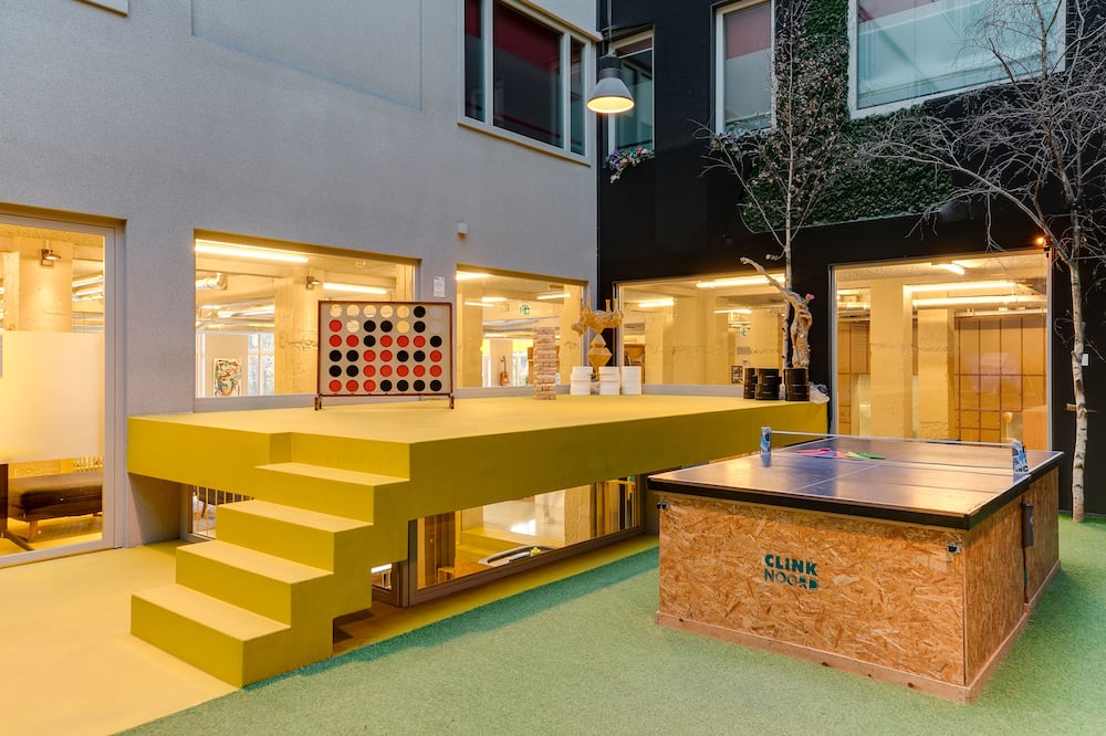 ClinkNOORD - Hostel