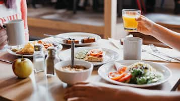 Buffet breakfast on weekdays (EUR 9.90 per person)