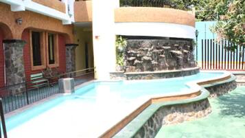 Alberca al aire libre