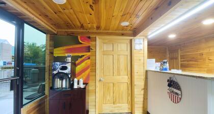 Tennessee Mountain Lodge Riverside by OYO
