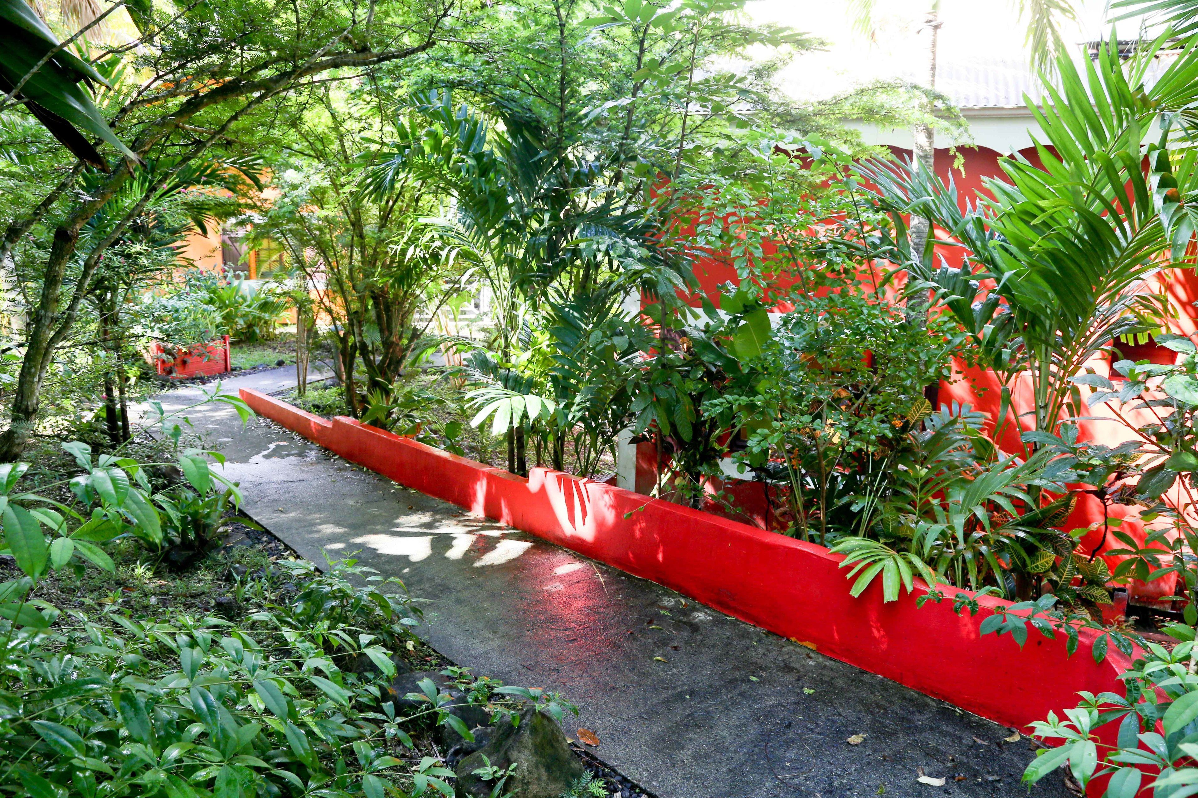 classic duplex, garden area | garden view