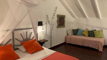 In-room safe, desk, soundproofing, iron/ironing board