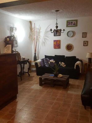 Reception - RafJam Bed & Breakfast (Newcastle)