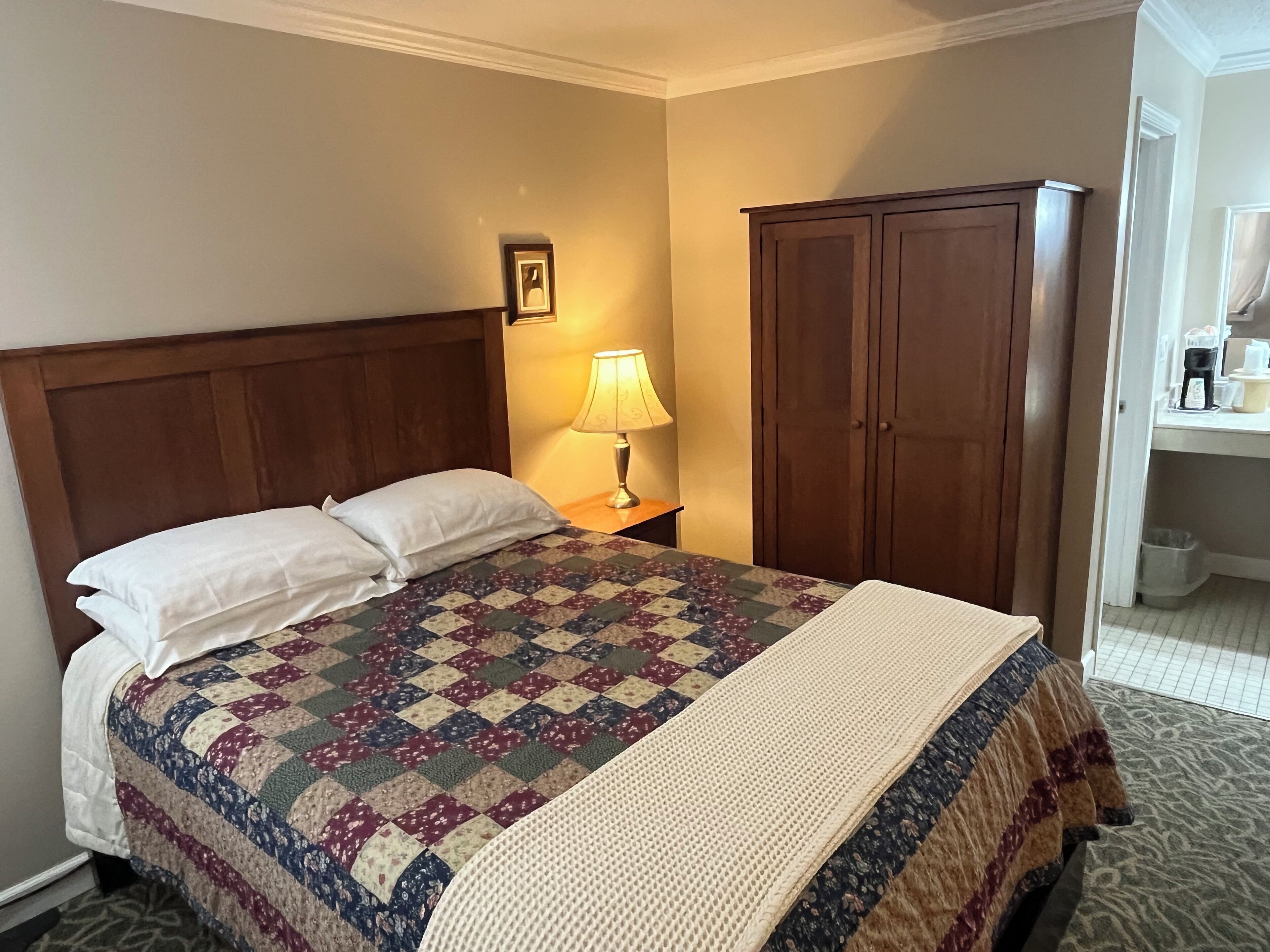 Exclusive Room, 1 Queen Bed | Egyptian cotton sheets, premium bedding, individually decorated