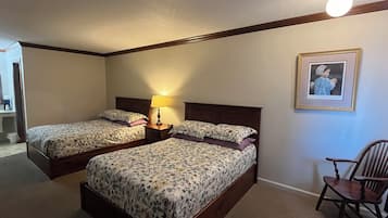 Camas con efecto memoria, escritorio y espacio para trabajar con laptop