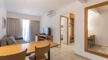 Minibar, in-room safe, desk, blackout drapes