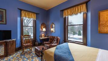 Single Room | Egyptian cotton sheets, premium bedding, individually decorated