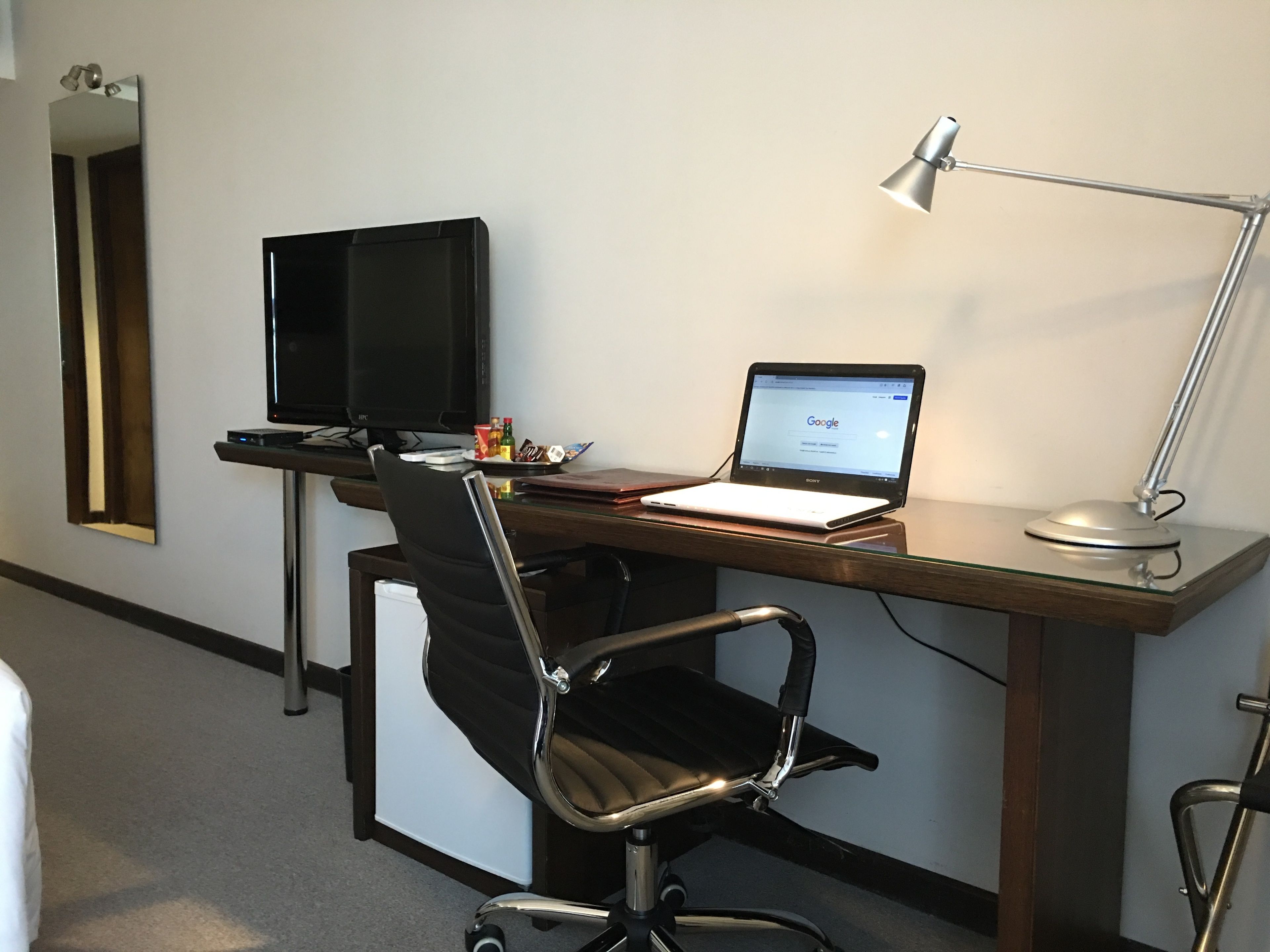 pillow-top beds, minibar, in-room safe, desk