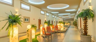 Hotel Ecce Inn & Spa