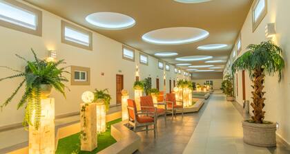 Hotel Ecce Inn & Spa
