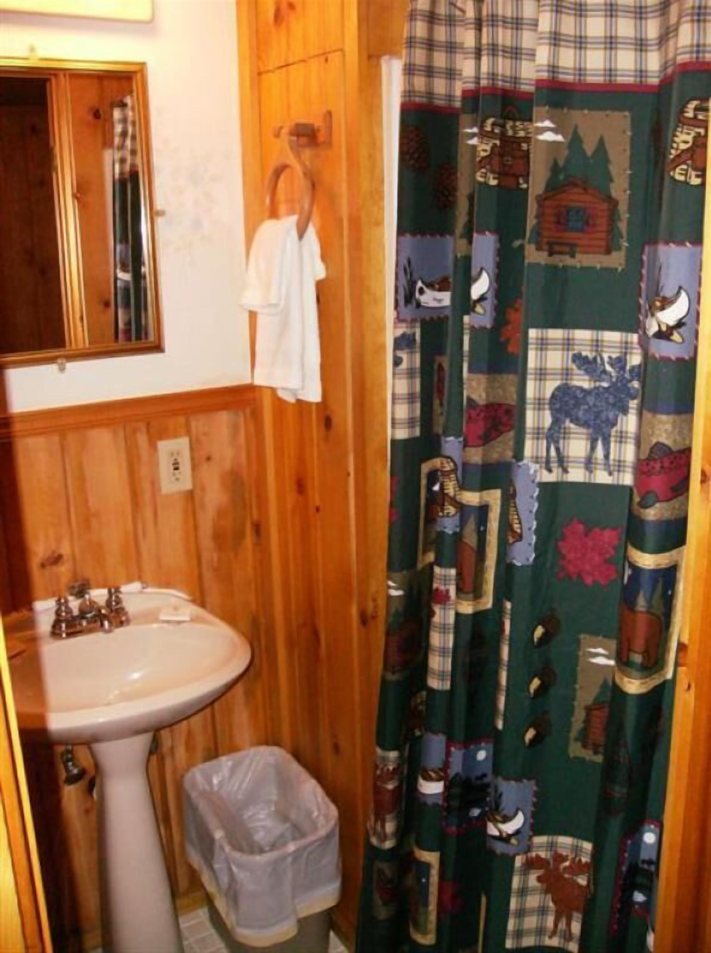 Summit Lake Lodge One Of Alaska's Best Cabin Rentals Trip101